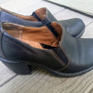 *LIKE NEW* Women's BOC Black Pebbled Leather Shoeties, Size 7